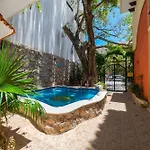 Condo Eclipse By Playa Paradise
